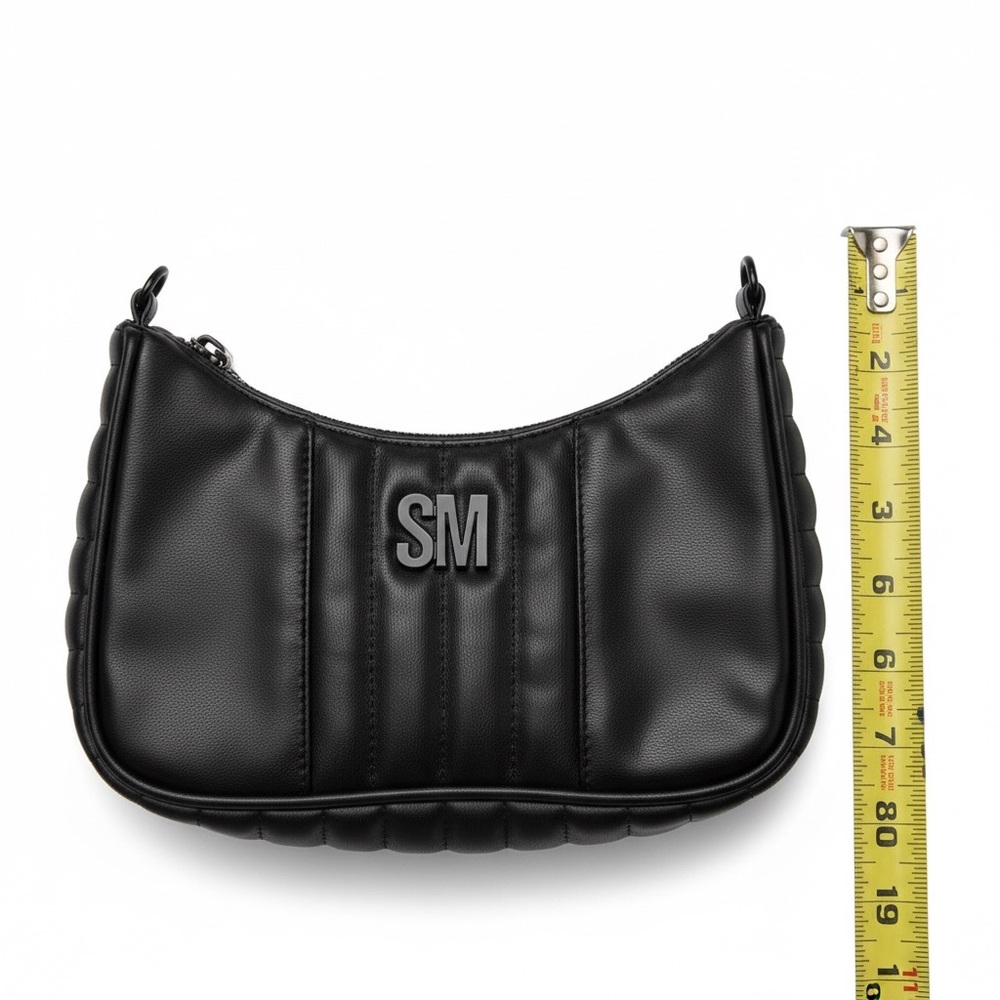 Steve Madden quilted front crossbody purse with chain & logo Strap - Picture 8 of 13